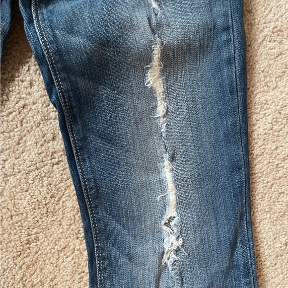 American Eagle stretch dark denim ”artist” jeans with holes - Picture 2 of 7